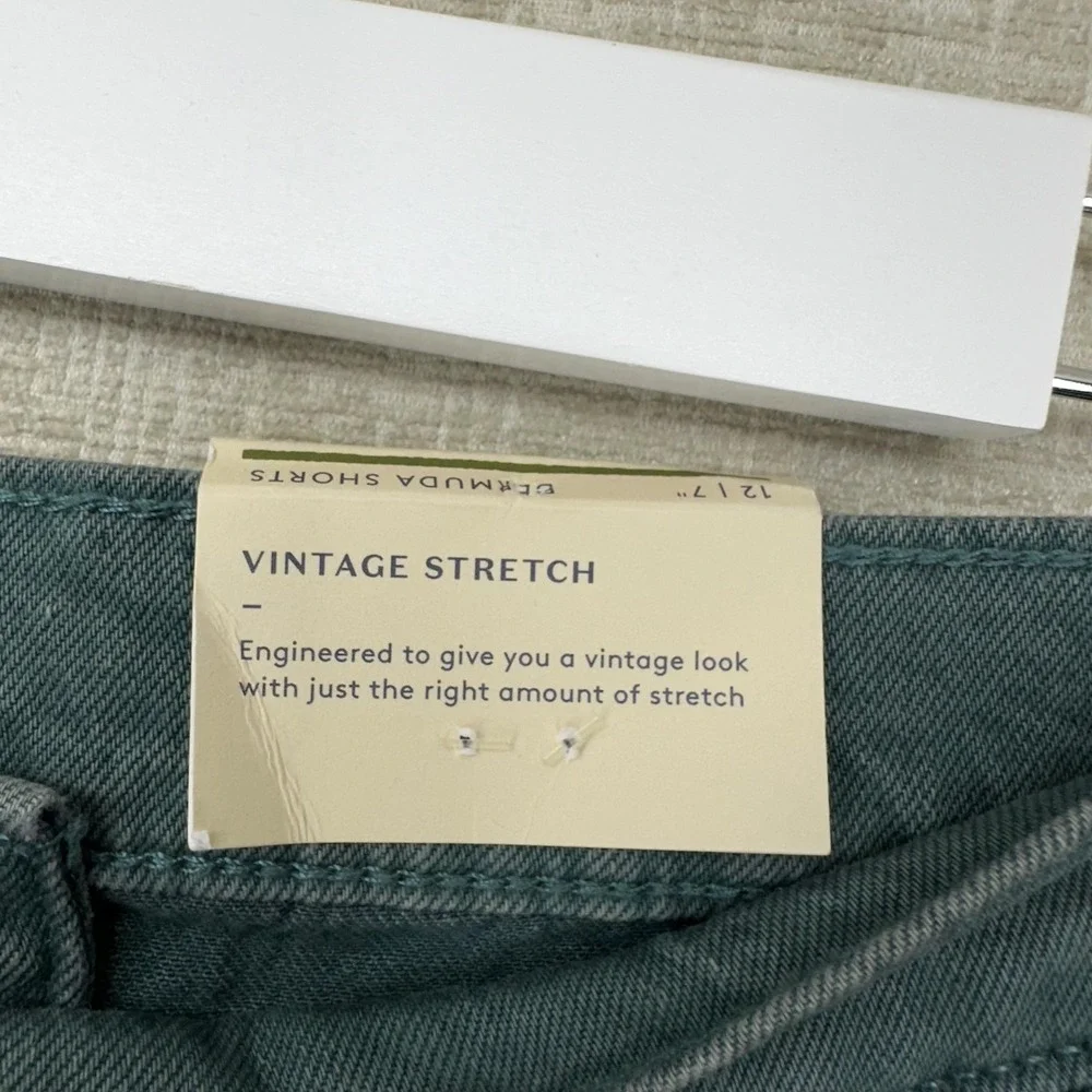 Universal Thread Shorts Womens 12 Teal Vintage Bermuda 7 Inseam‎ Raw Hem Stretch